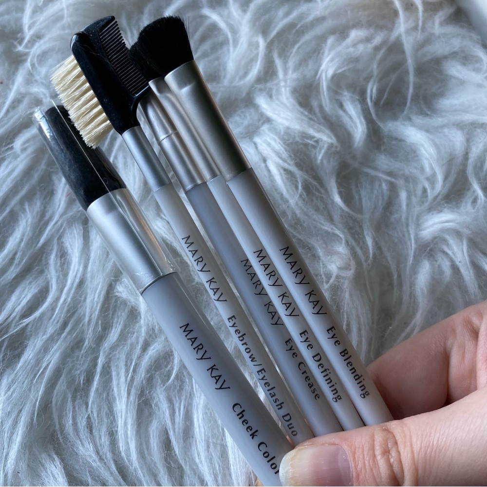 ๐ค5/$20 Mary Kay Makeup Brush Set - Picture 7 of 7